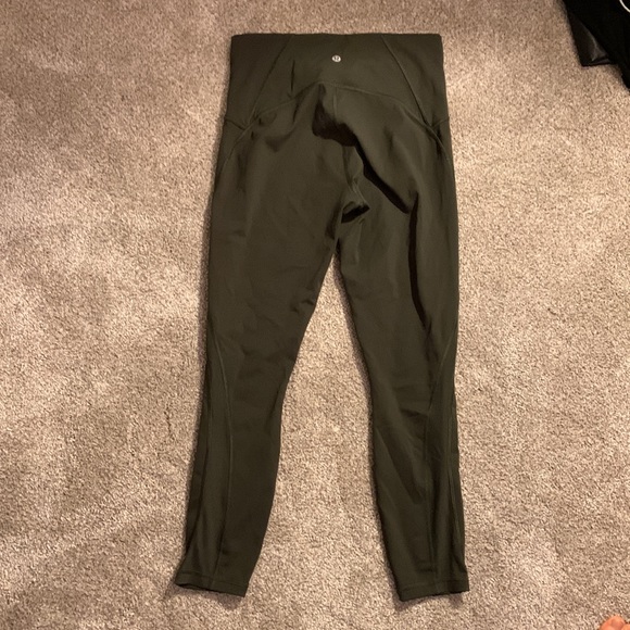 Train Times 3/4 Leggings - Picture 2 of 5